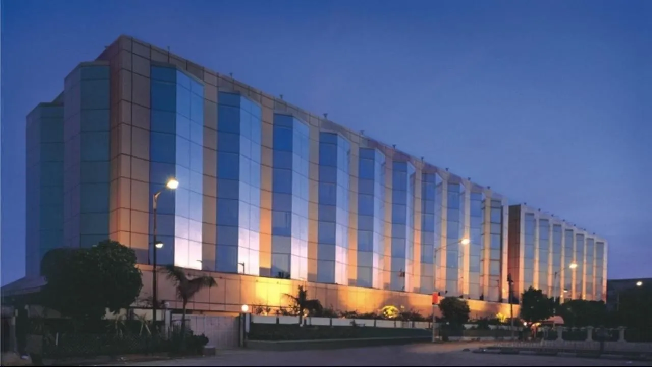 event-venue-Ramada Plaza by Wyndham Palm Grove