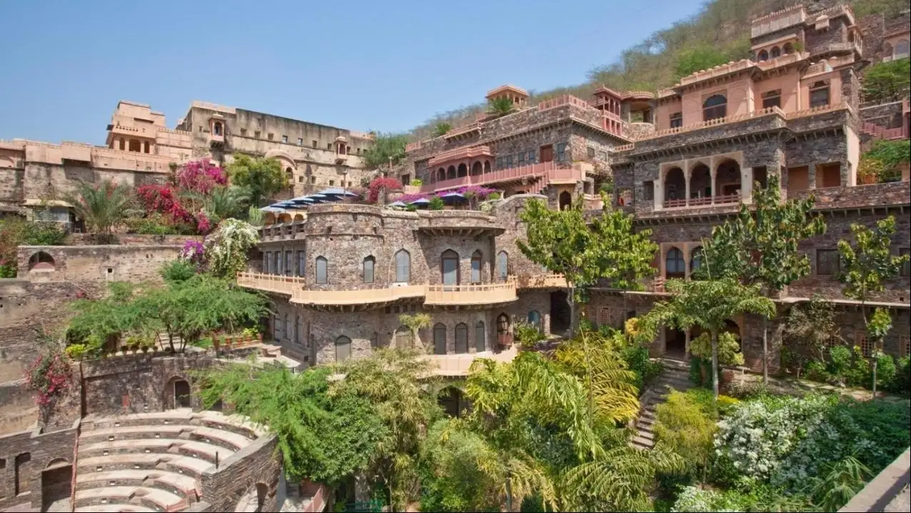 event-venue-Neemrana Fort-Palace