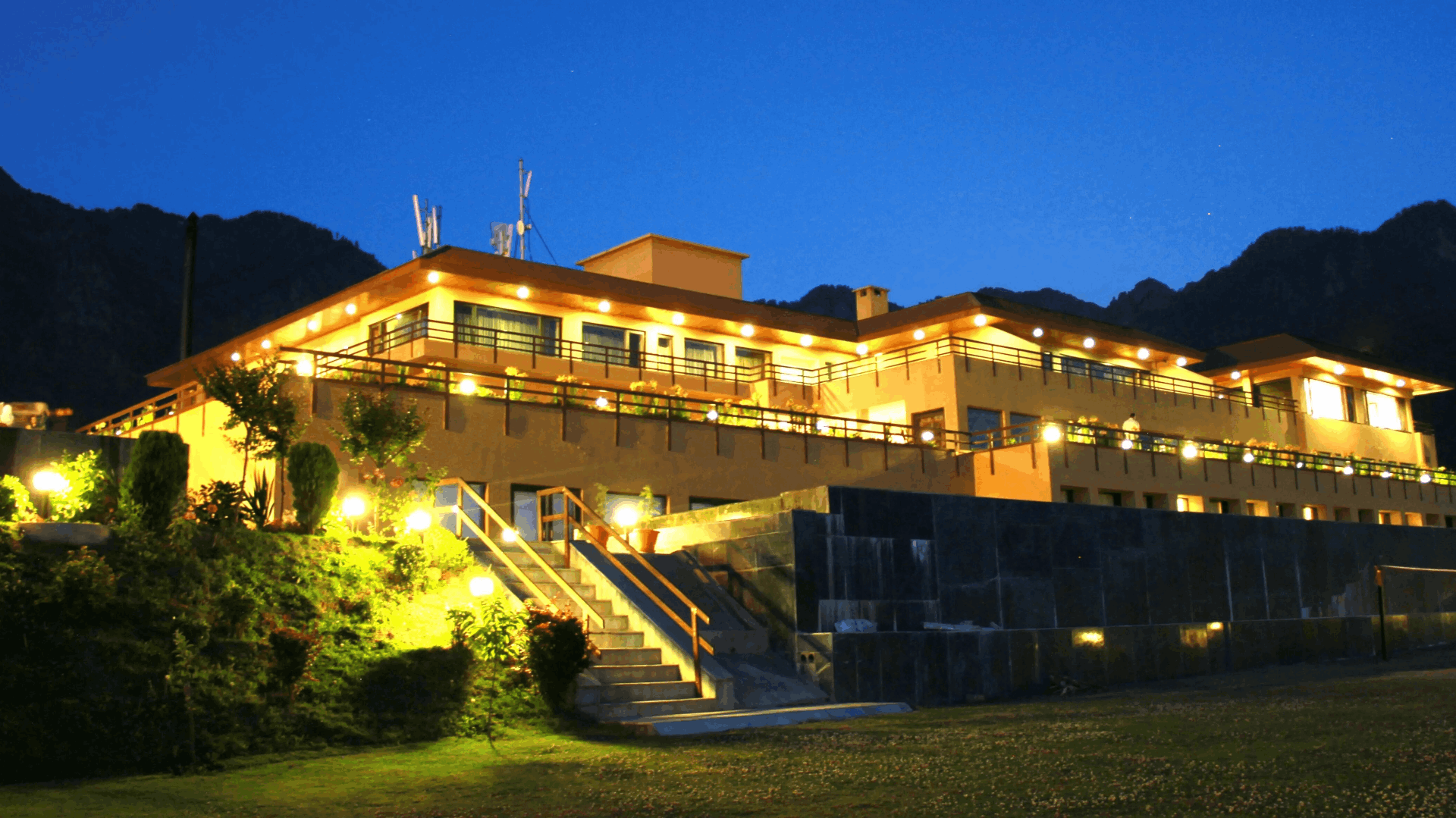 event-venue-Taj Dal View, Srinagar