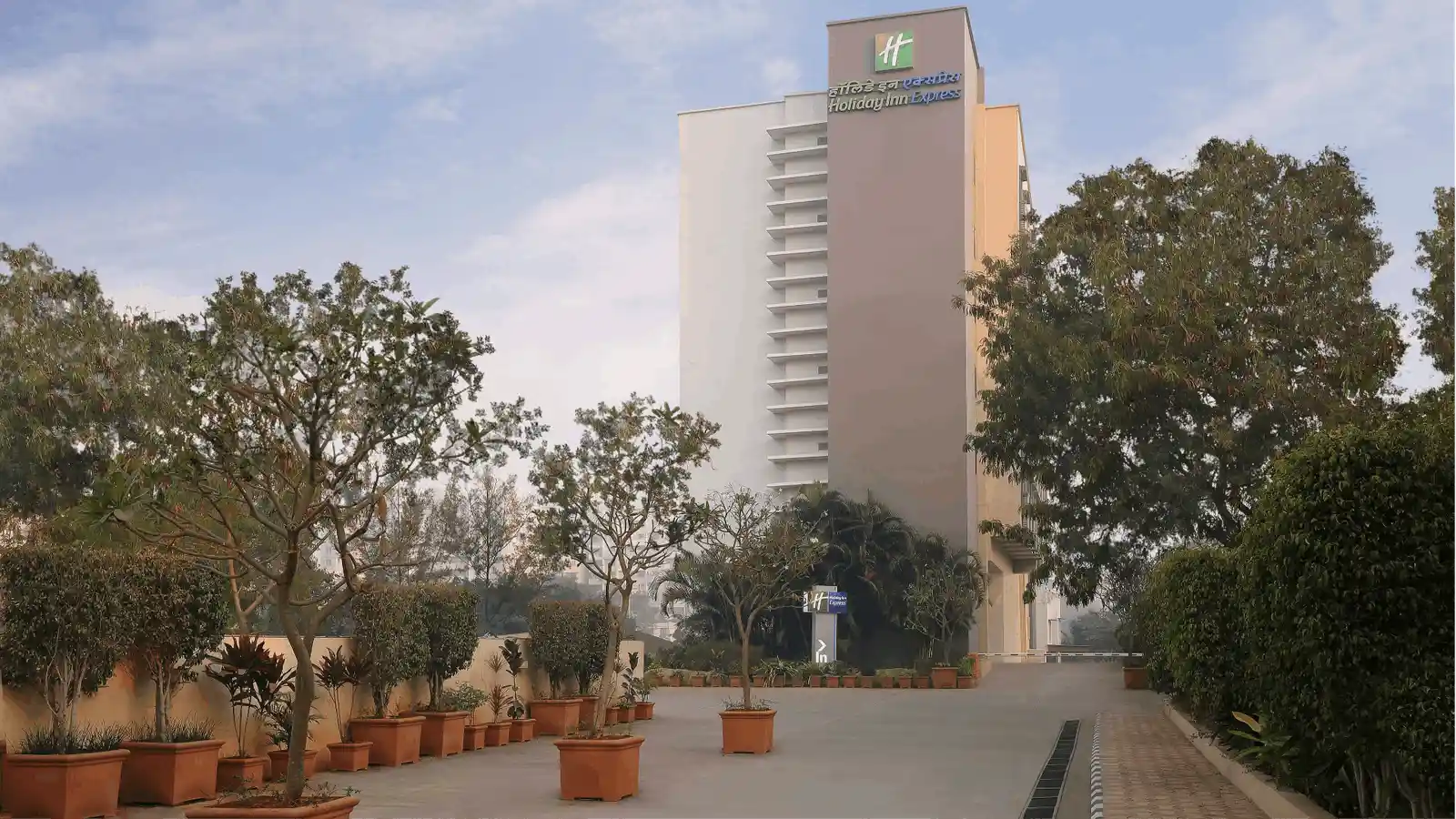 event-venue-Holiday Inn Express Pune Hinjewadi