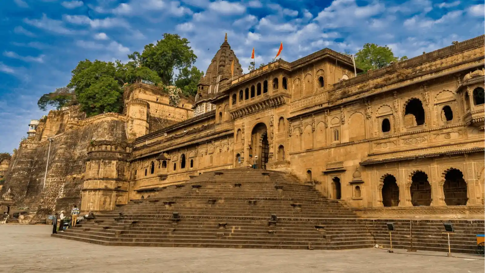 Ahilya Fort — main image