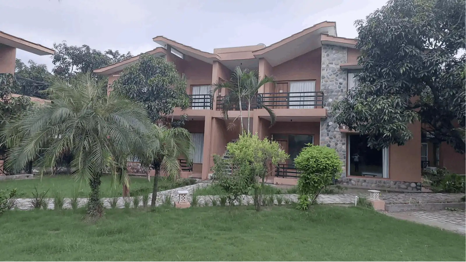 Corbett Anand Aamod Resort