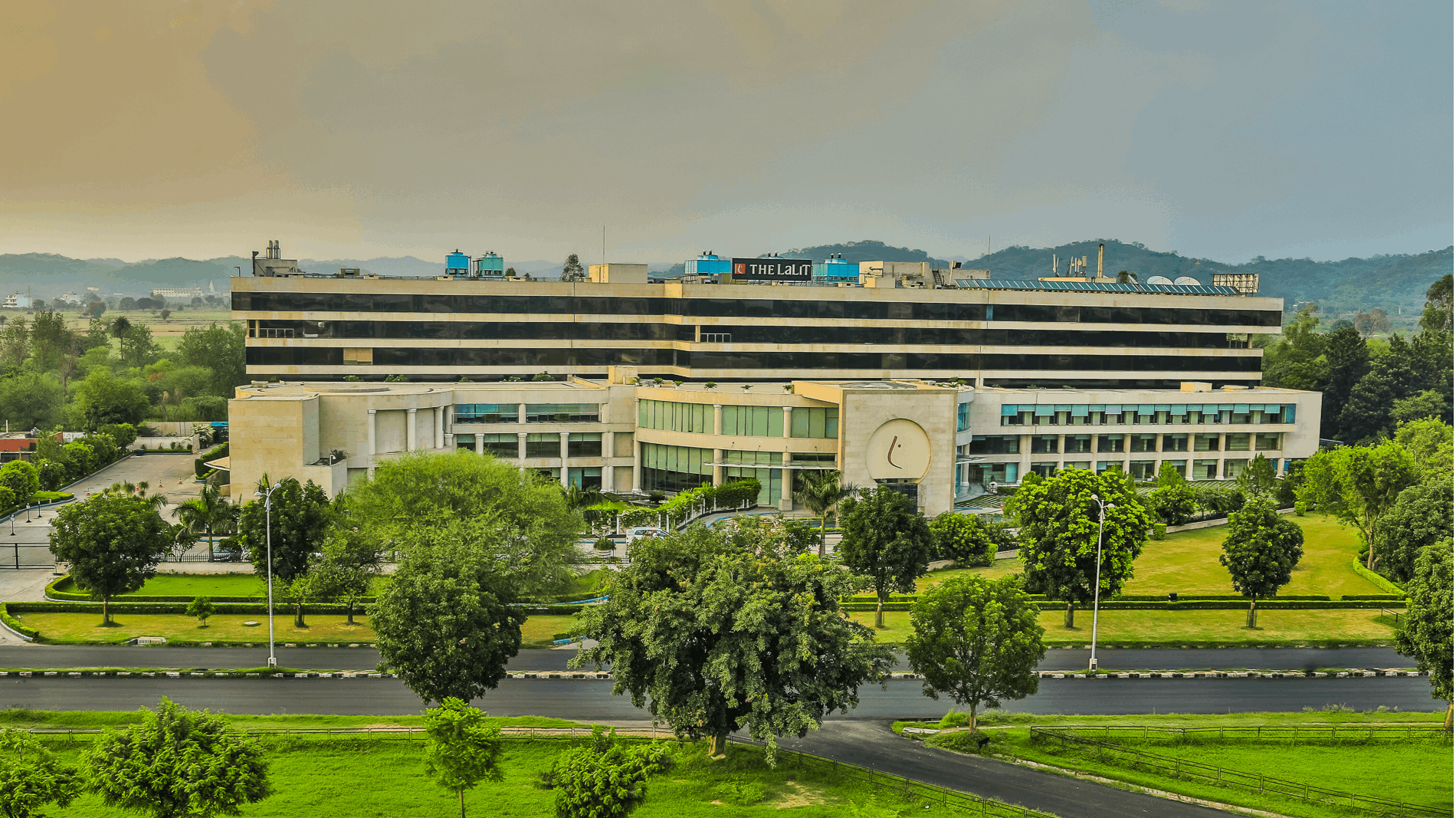 event-venue-The LaLiT Chandigarh