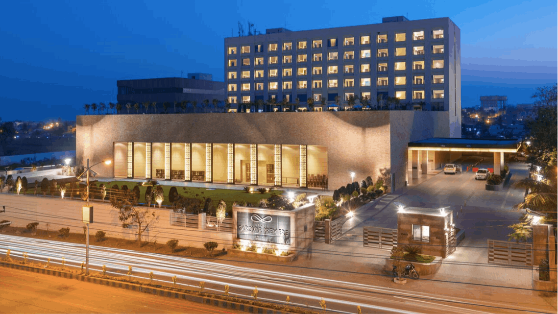 event-venue-Balaji Sarovar Premiere