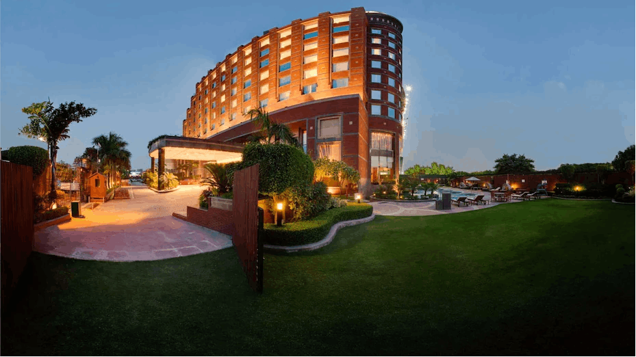 event-venue-Radisson Blu MBD Hotel Noida