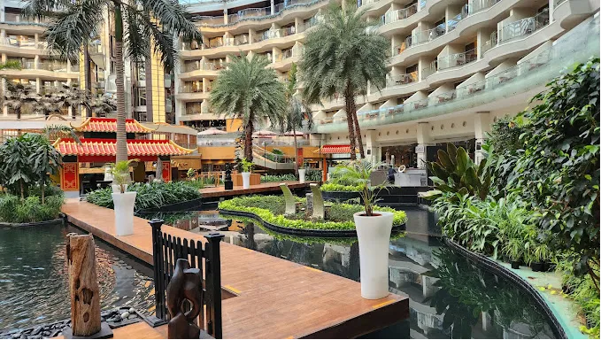 Hotel Sahara Star — main image