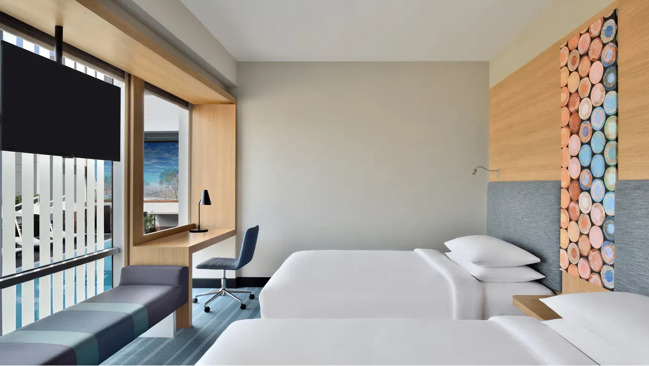 ALOFT ROOM, EXECUTIVE LEVEL, GUEST ROOM, 2 TWIN, HIGH FLOOR