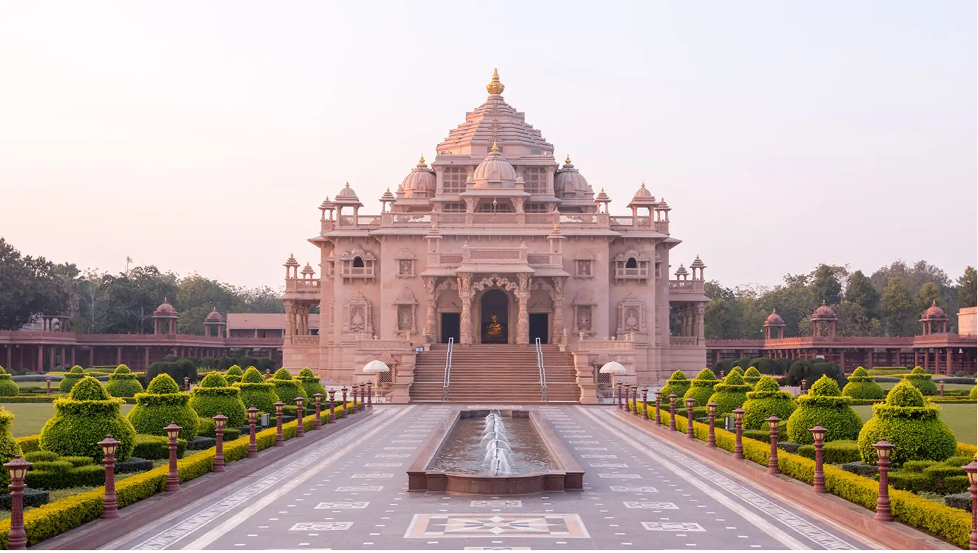  Akshardham Temple