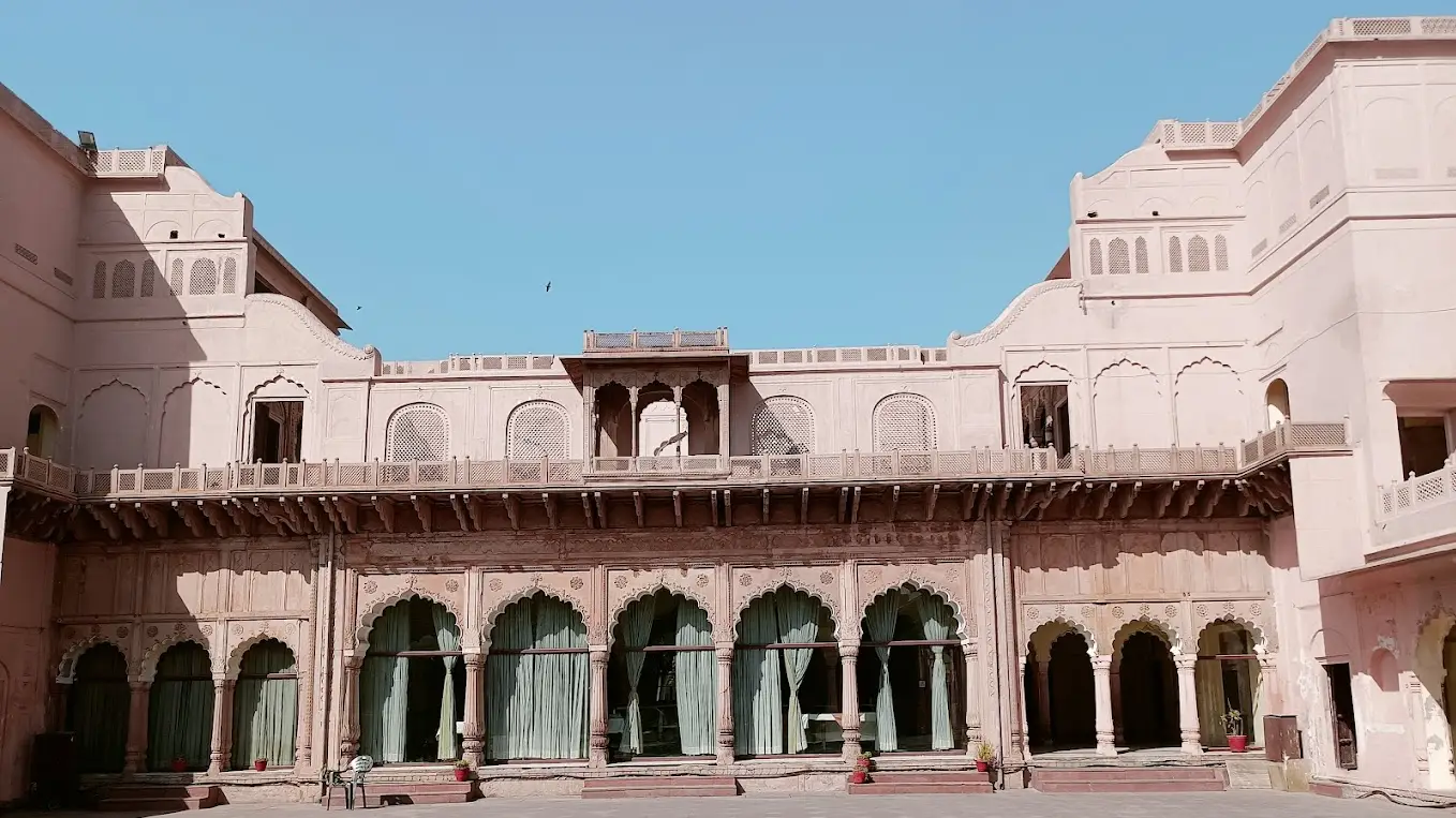 Raja Nahar Singh Palace