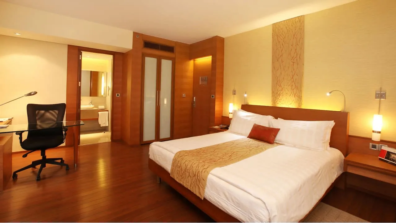 Deluxe King Room