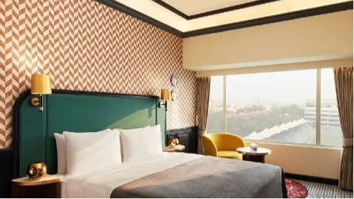 Deluxe Room King Bed