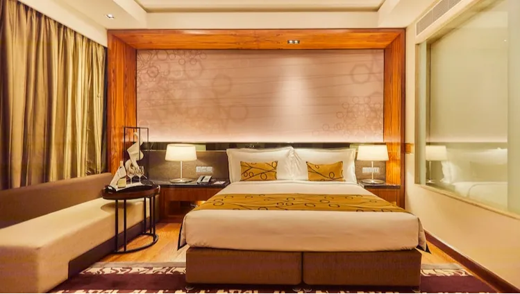 1 King Bed Premium Non Smoking