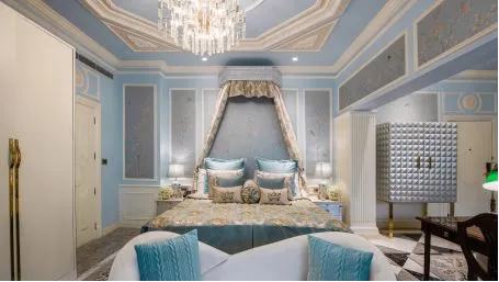 Luxury Suite