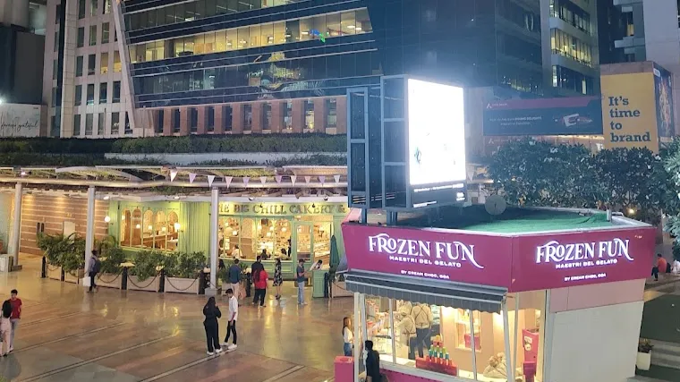 DLF CyberHub