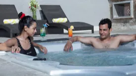 CITY FACING SWIMMING POOL & JACUZZI