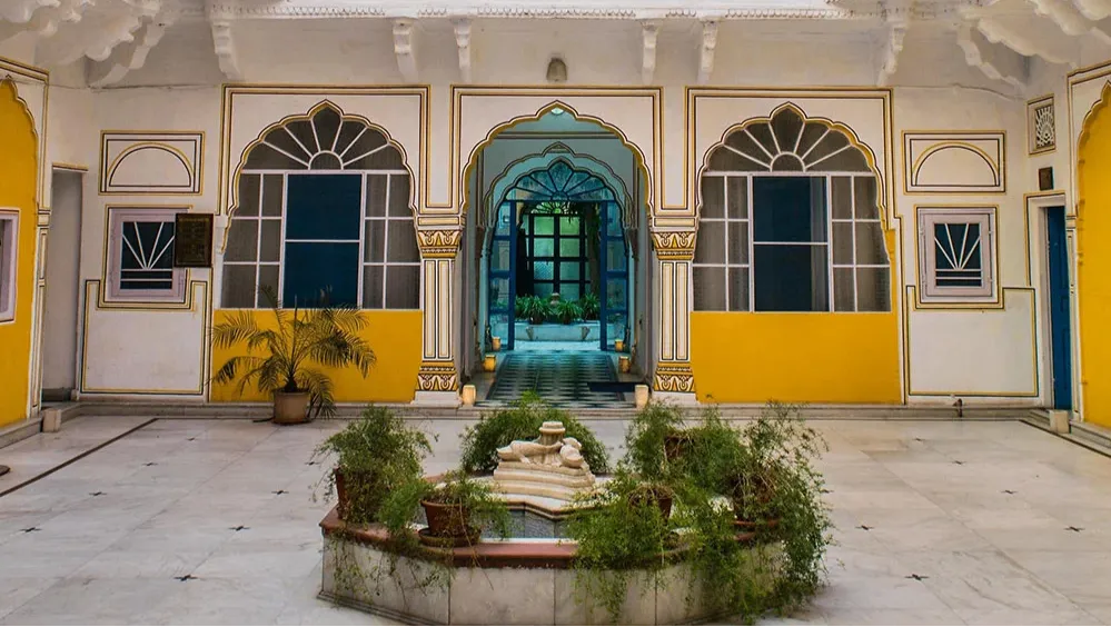 Diggi Palace
