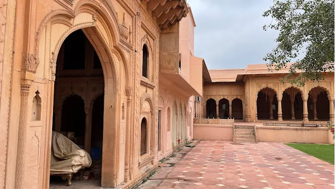 Raja Nahar Singh Palace