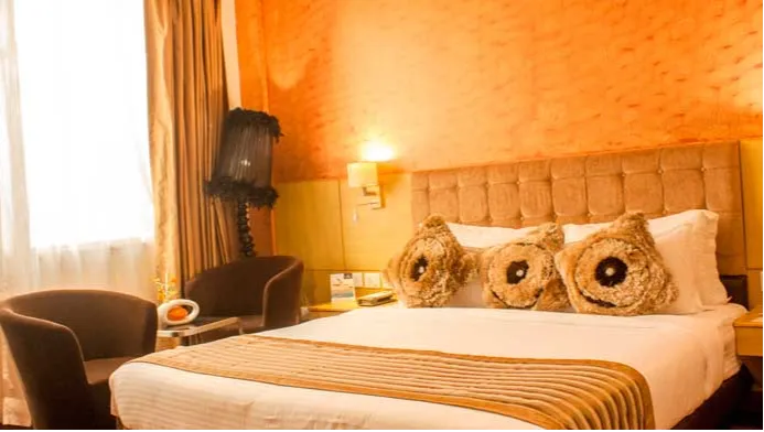  Presidential Suite