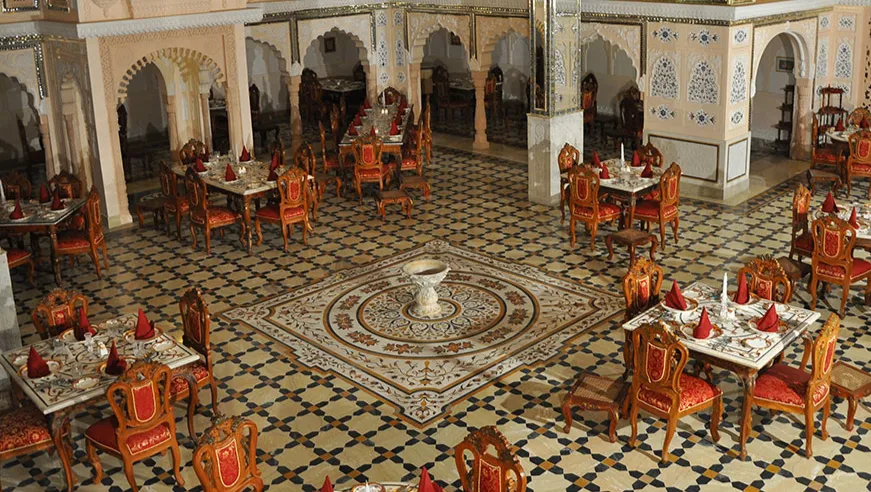 Sheesh Mahal