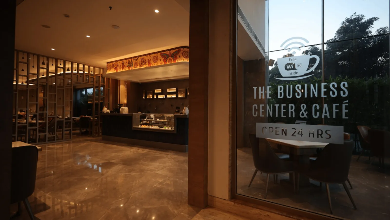 THE BUSINESS CENTER & CAFÉ
