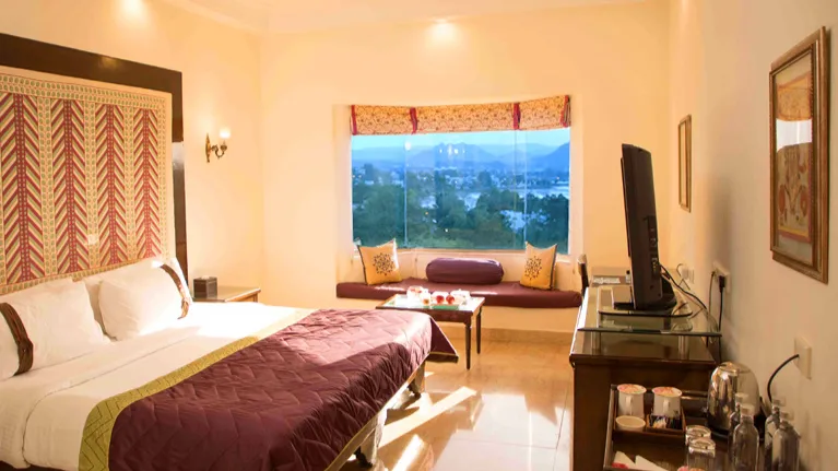 Deluxe Room Lake View