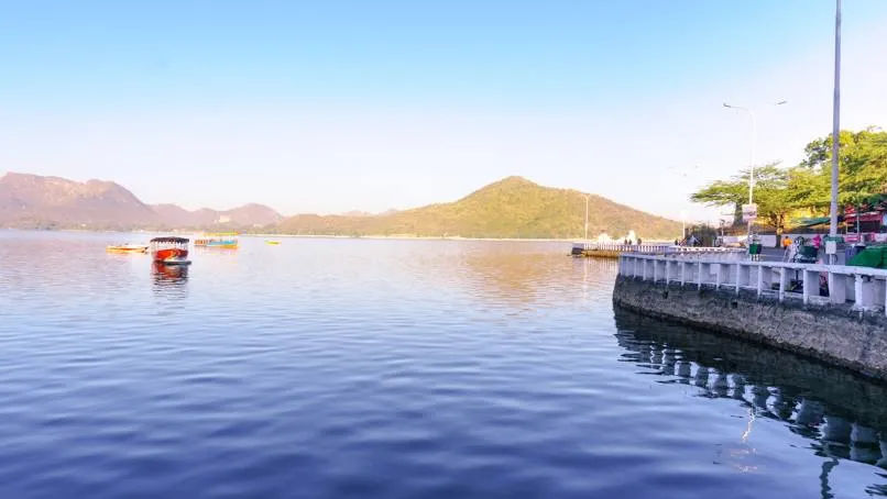 Fateh Sagar Lake 