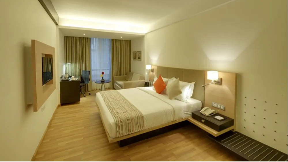 Deluxe Room with Bathtub