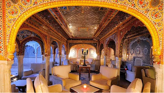 SHEESH MAHAL