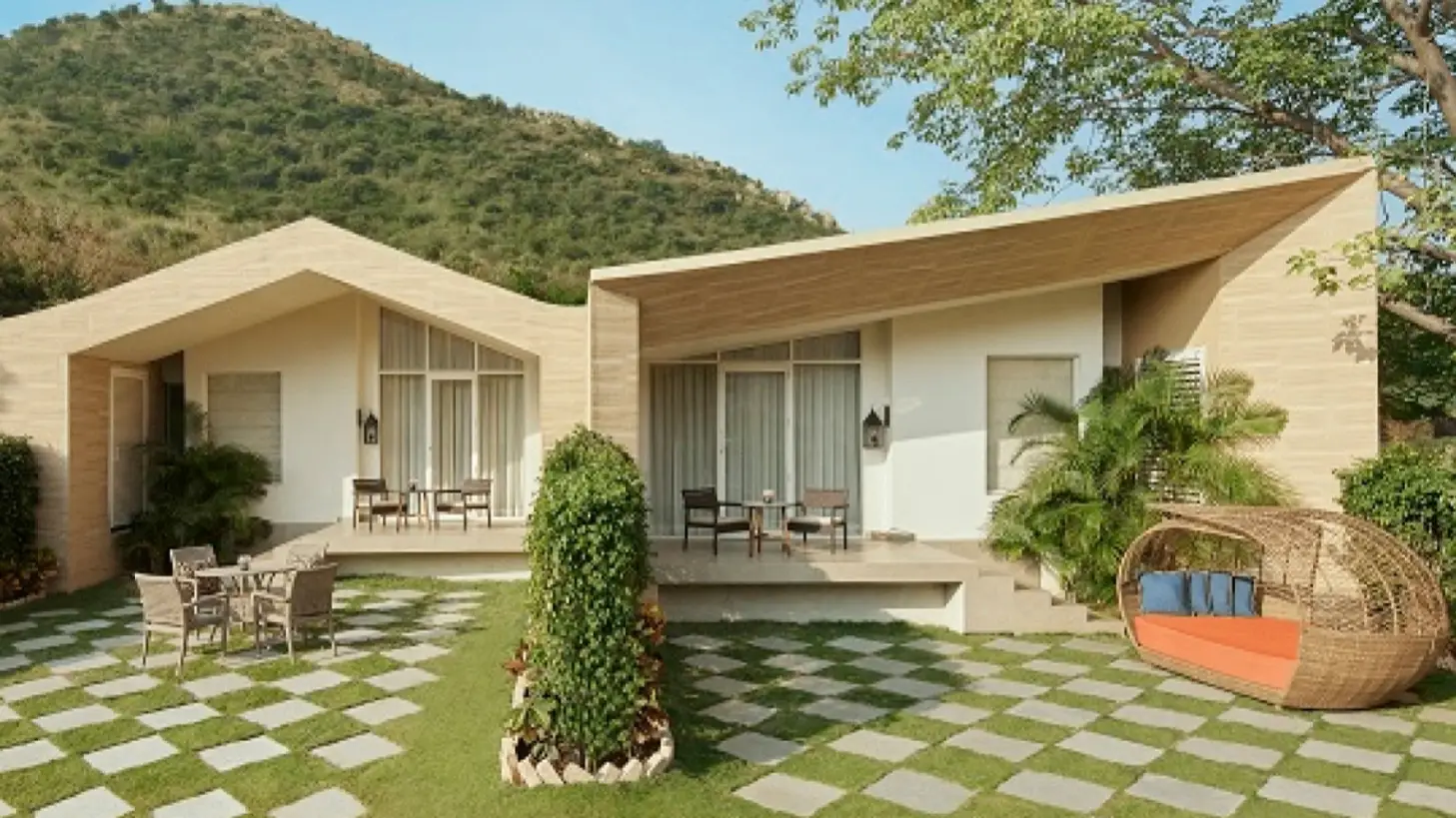 Luxury Hill View Suite - Garden Sit-Out