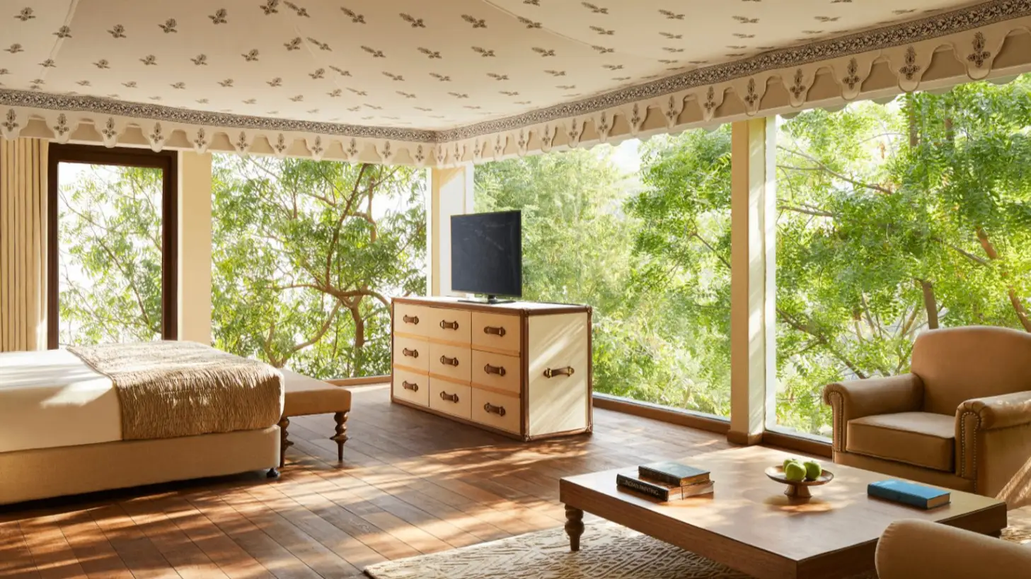 Regal Tent Suite Panoramic Room