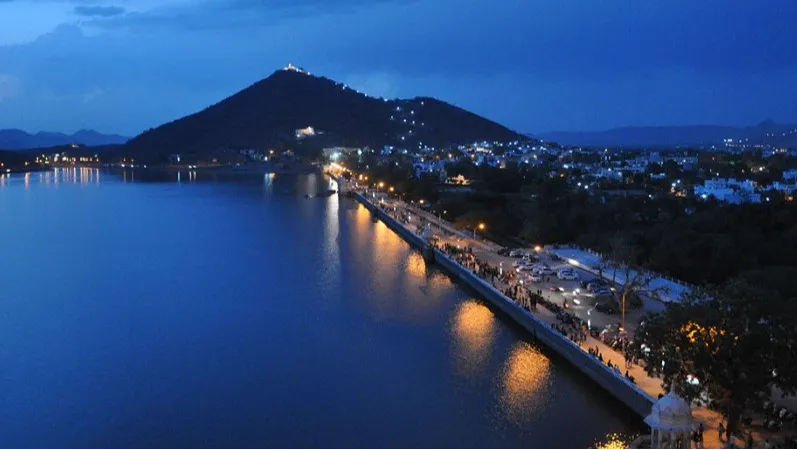 Fateh Sagar Lake