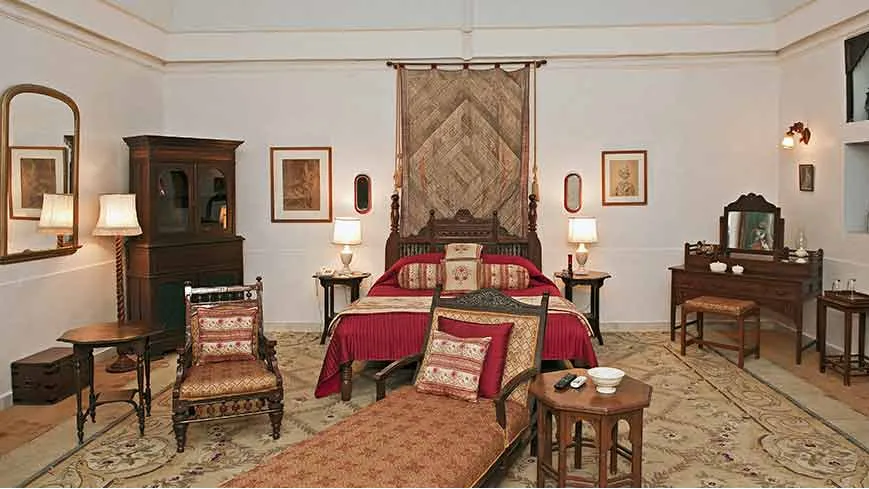 REGAL SUITE