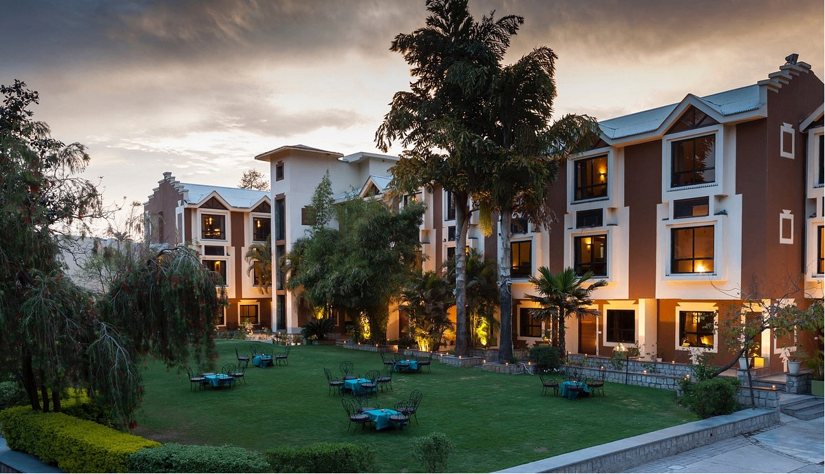 event-venue-Hotel Hilltone