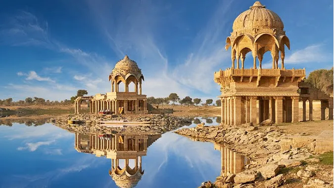 Gadisar Lake