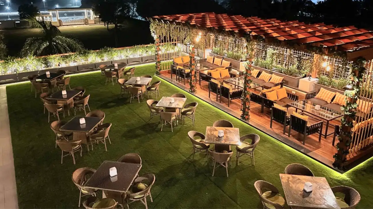 TBL- ROOF TOP RESTAURANT