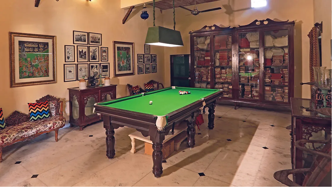  BILLIARDS ROOM