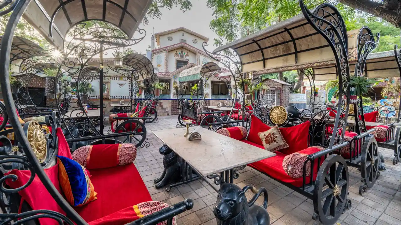 Kesar Kyari : Outdoor Bar