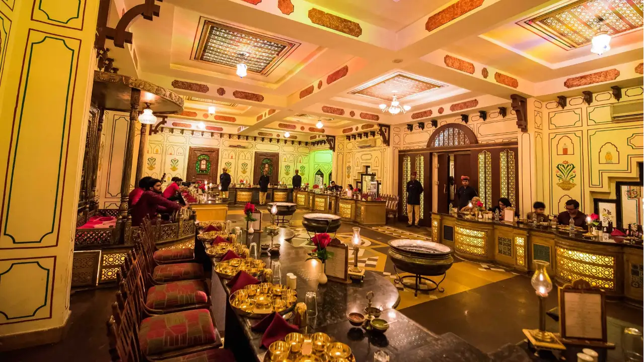 Traditional Dining & Royal Fine Dining