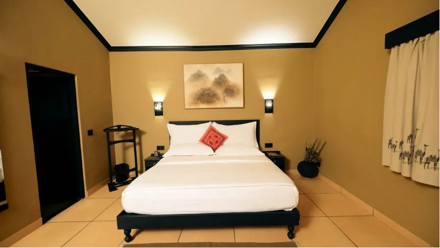 Deluxe King Cottage