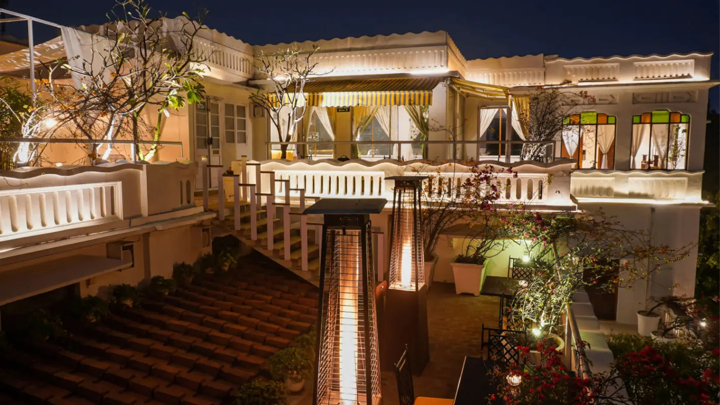 Saraca Rooftop Lounge