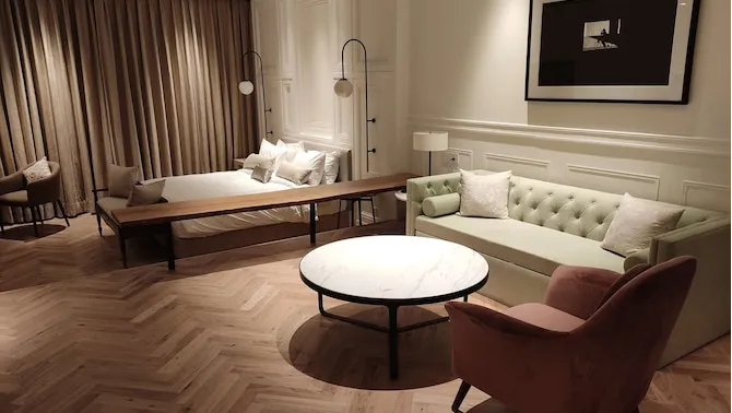 Suite - City View