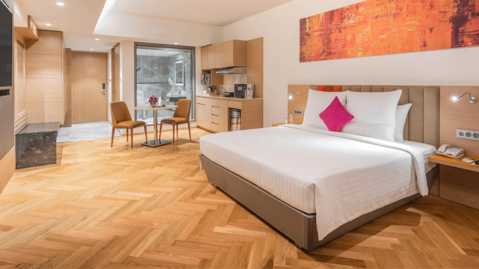 Premier Room - Queen Bed