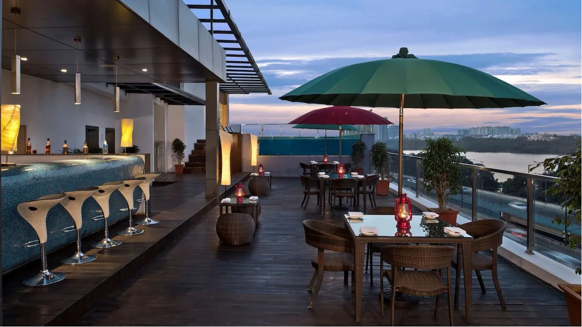Roof Top Restaurant