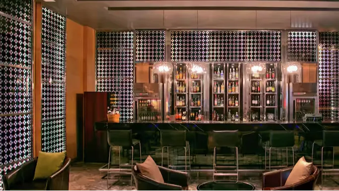 Equinox - Uber Lounge Bar