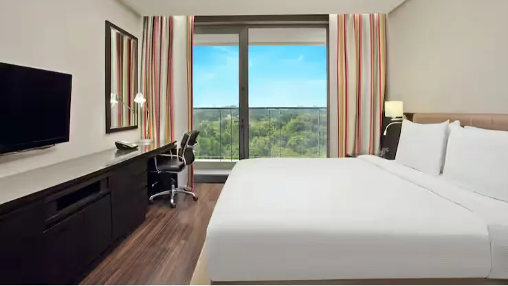 King One Bedroom Suite with Balcony