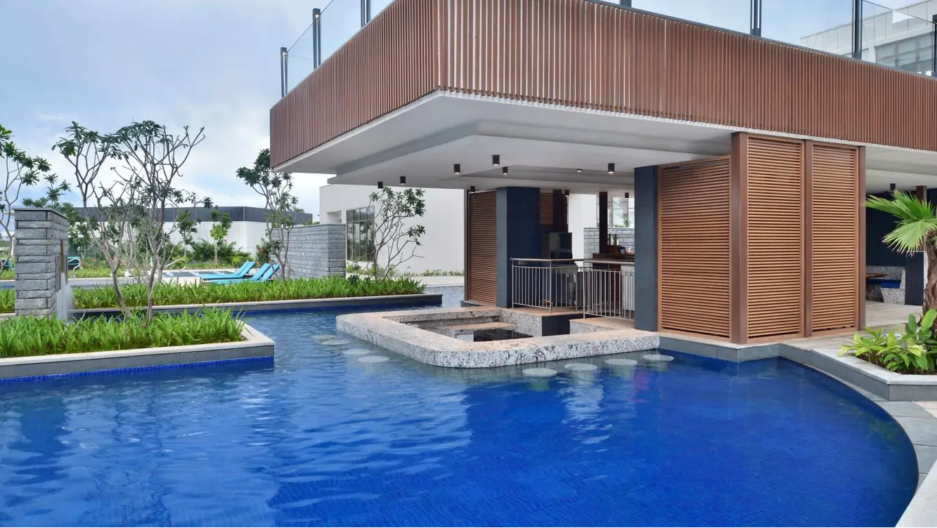 FLAMINGO POOL BAR