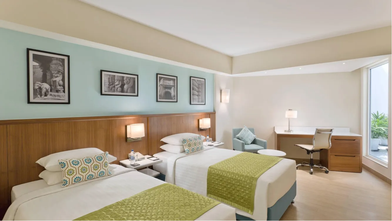 Premier 2 Twin Room 