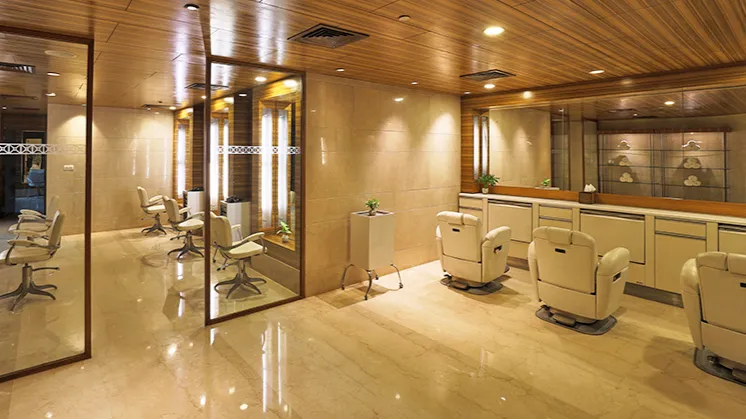 Salon exclusive with bridal room