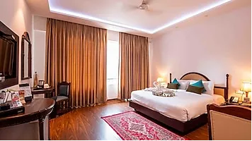 Winter Green Premium Room