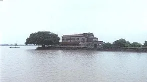 Bortalav Lake